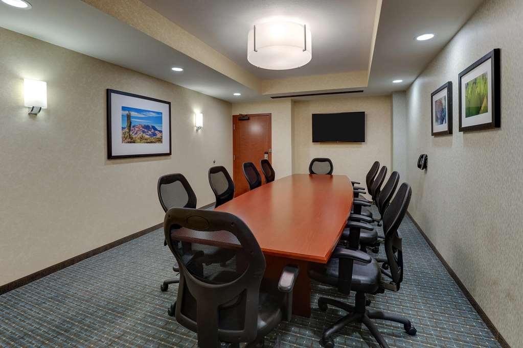 Drury Inn & Suites Phoenix Chandler Fashion Center Rum bild