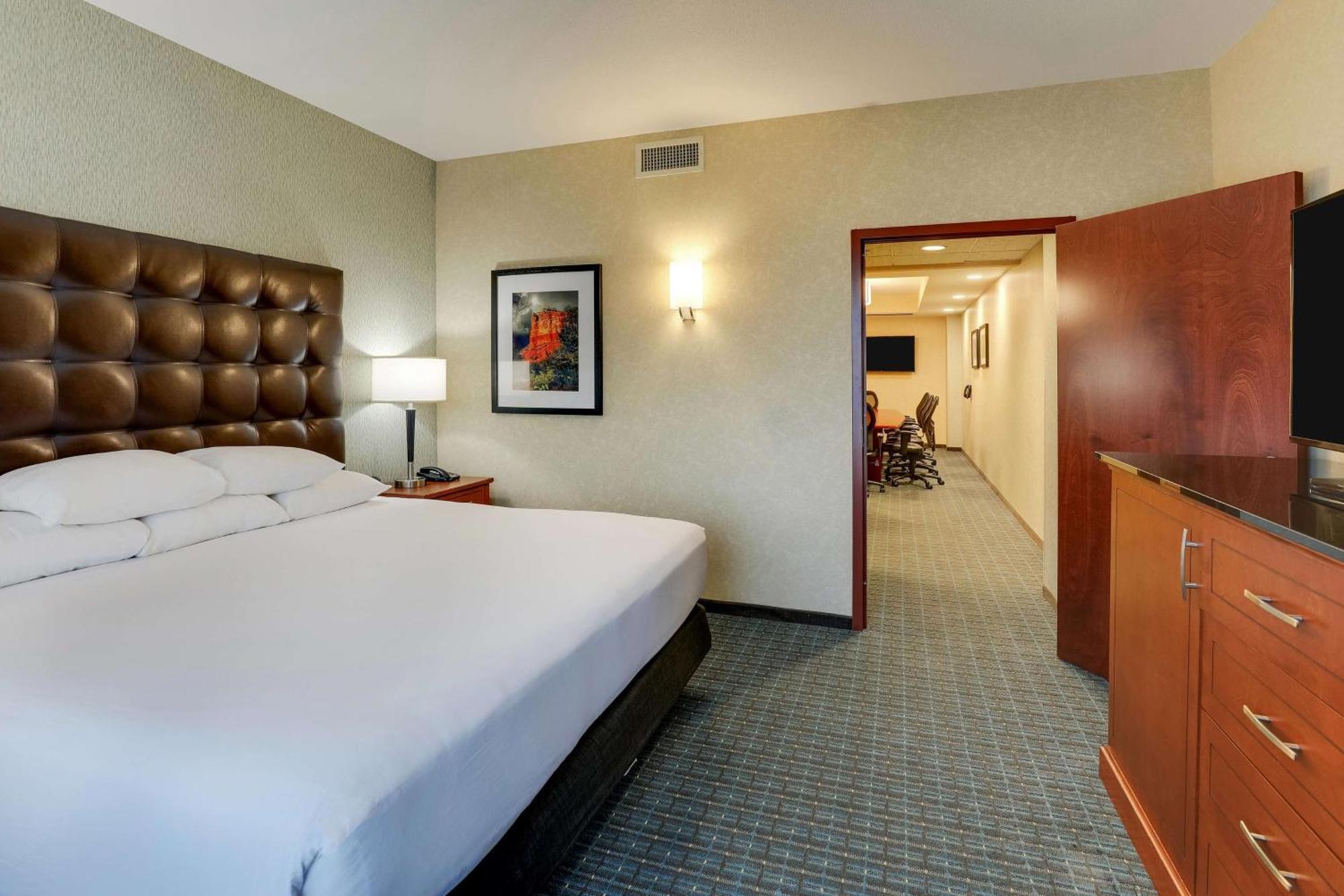 Drury Inn & Suites Phoenix Chandler Fashion Center Exteriör bild