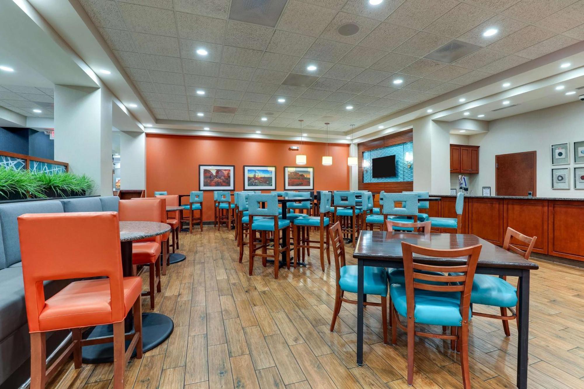 Drury Inn & Suites Phoenix Chandler Fashion Center Exteriör bild